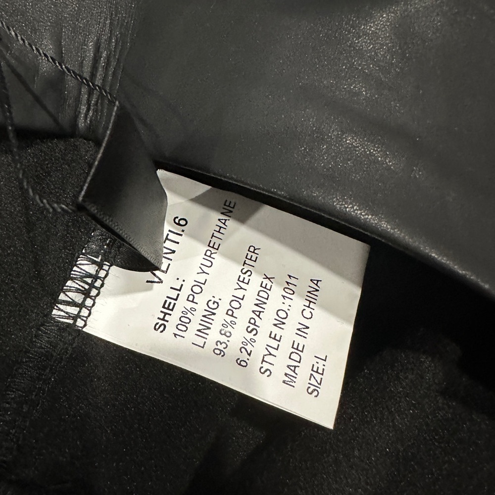 NEW | VENTI6 MOTION FAUX LEATHER LEGGING IN BLACK - Picture 4 of 7